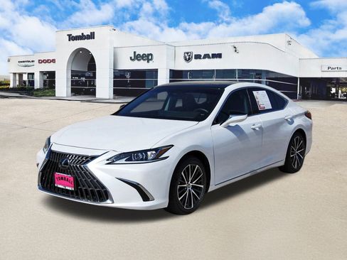 Used 2024 Lexus ES 350 w/ Premium Package image 3