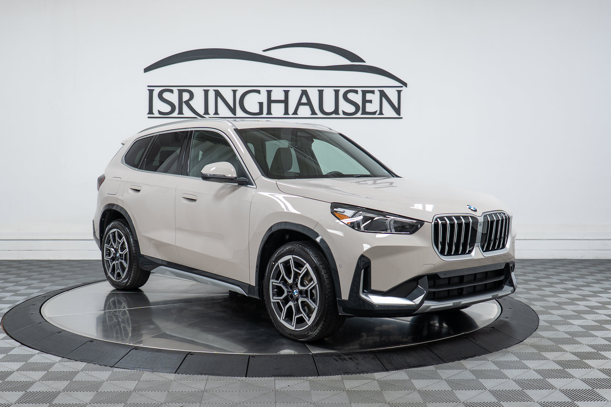 Used 2026 BMW X1 xDrive28i w/ Convenience Package AWD/4WD image 3