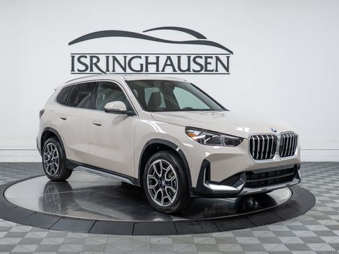 Used 2026 BMW X1 xDrive28i w/ Convenience Package AWD/4WD image 3