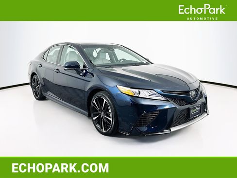 Used 2020 Toyota Camry XSE w/ Navigation Package FWD image 1