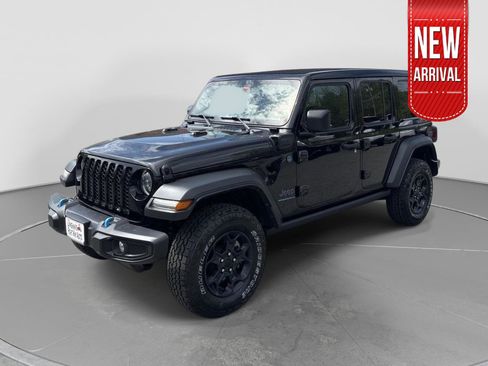 Used 2023 Jeep Wrangler Unlimited w/ Sun & Screen Package AWD/4WD image 1