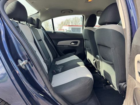 Used 2011 Chevrolet Cruze LS w/ Connectivity Package FWD image 17