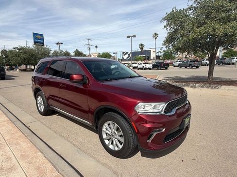 Used 2021 Dodge Durango SXT AWD/4WD image 2