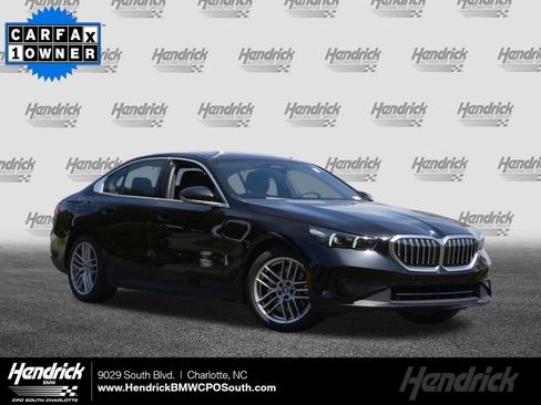 Certified 2025 BMW 530i xDrive AWD/4WD image 1