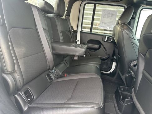 Used 2023 Jeep Gladiator Sport S image 14