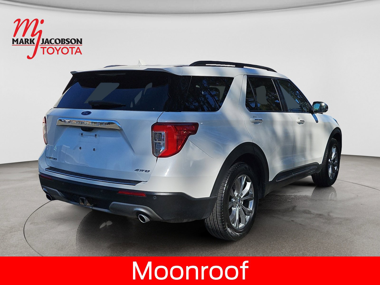 Used 2021 Ford Explorer Limited w/ Class III Trailer Tow Package AWD/4WD image 9