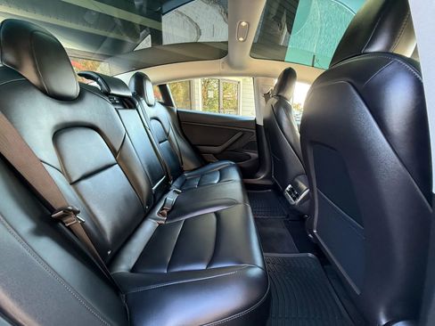 Used 2018 Tesla Model 3 Long Range image 26