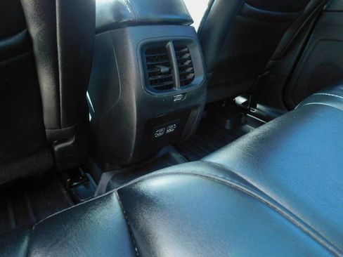 Used 2021 Jeep Cherokee Latitude Plus w/ Sun & Sound Group image 23