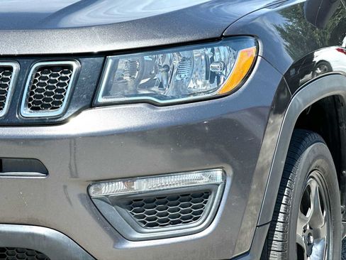 Used 2019 Jeep Compass Sport FWD image 16