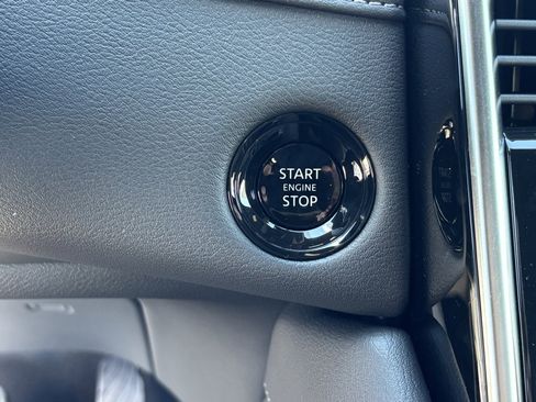 New 2026 Nissan Armada SL w/ Captain's Chari Seat Package image 16