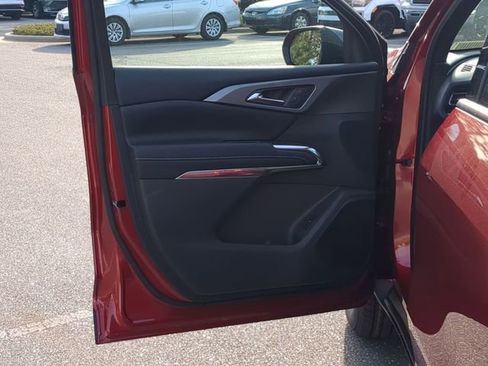 New 2026 Chevrolet Traverse LT w/ Driver Confidence Package image 19