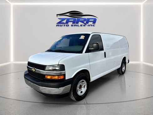 Used 2019 Chevrolet Express 2500 w/ Driver Convenience Package image 2