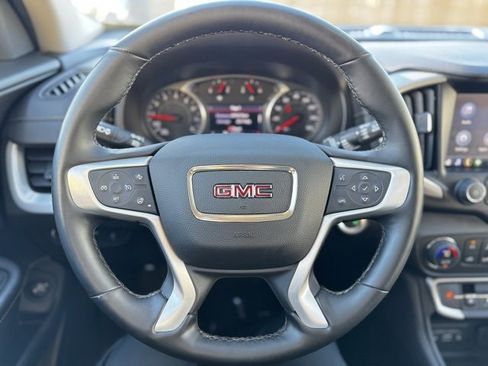 Used 2023 GMC Terrain SLT image 23