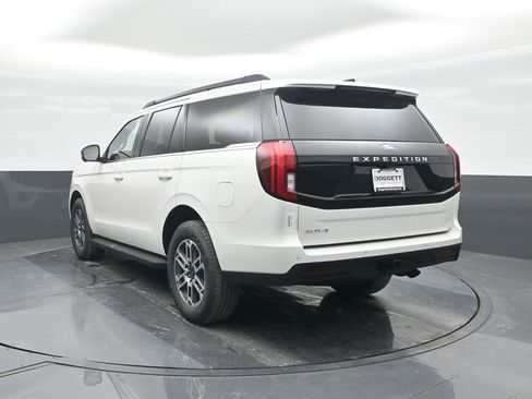 New 2025 Ford Expedition Active image 22