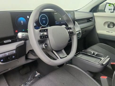 Used 2025 Hyundai Ioniq 5 SE RWD image 19