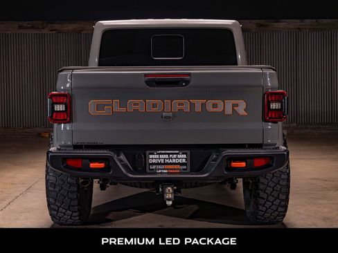 Used 2021 Jeep Gladiator Mojave AWD/4WD image 7