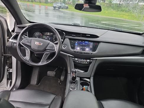 Used 2020 Cadillac XT5 Premium Luxury AWD/4WD image 7