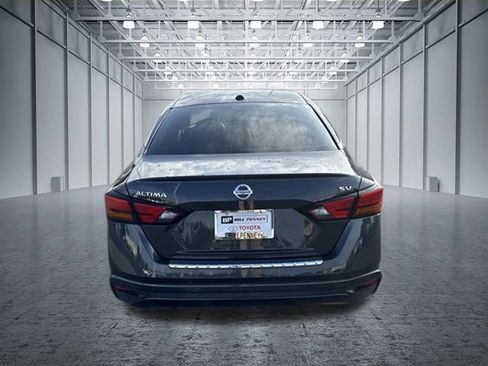 Used 2022 Nissan Altima 2.5 SV FWD image 4
