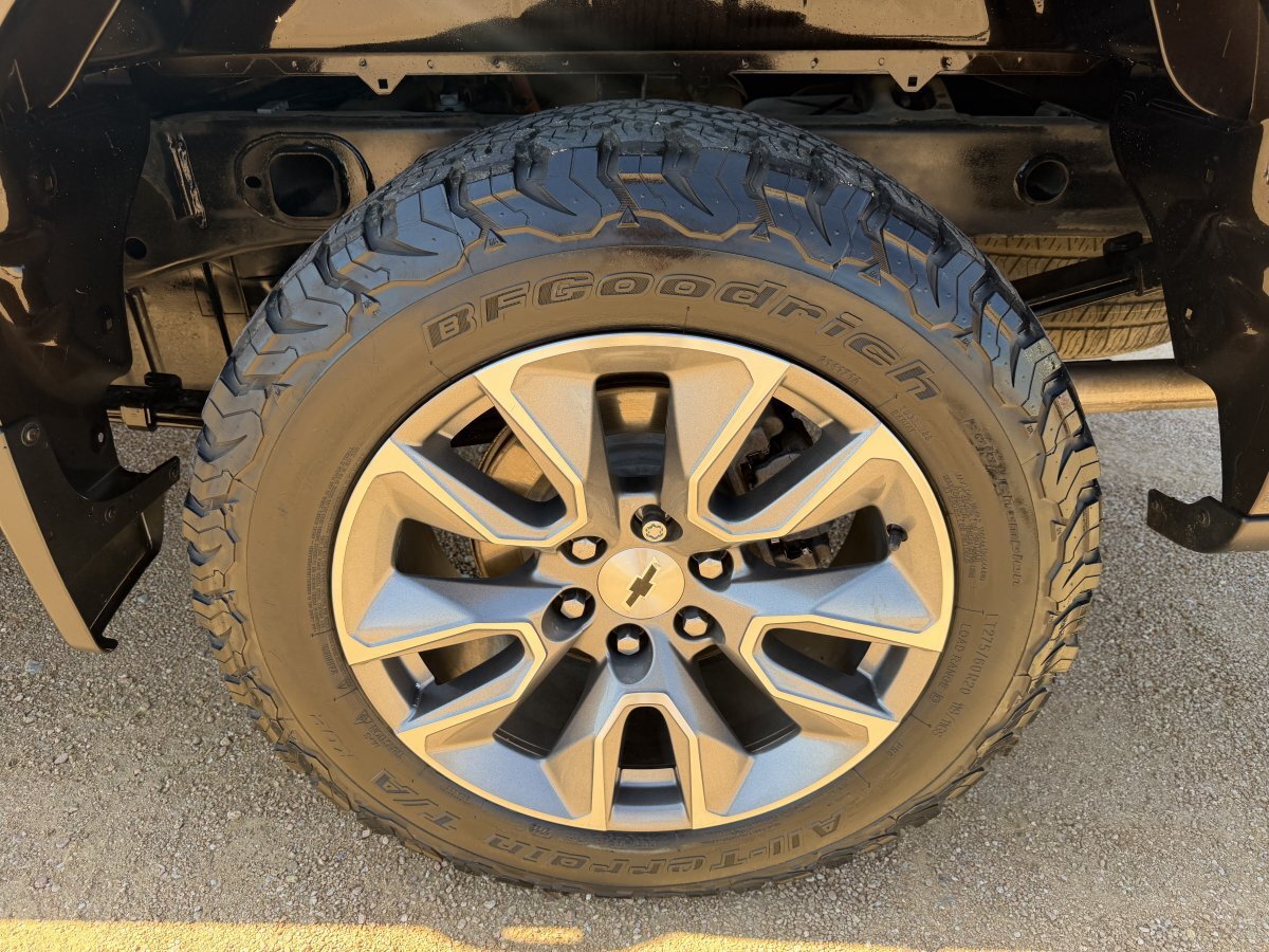 Used 2020 Chevrolet Silverado 1500 RST w/ Texas Edition AWD/4WD image 12