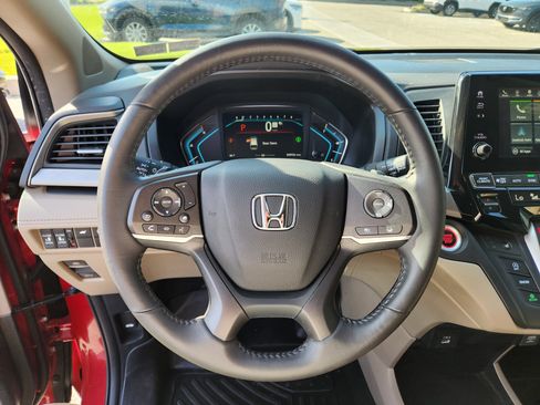 Used 2024 Honda Odyssey EX-L image 18