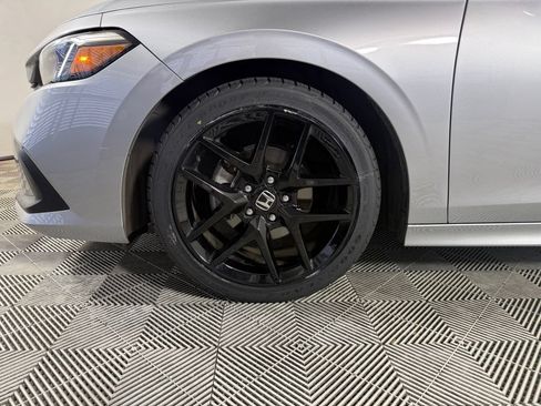 Used 2024 Honda Civic Sport image 12