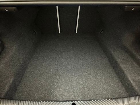 Used 2025 BMW M5 w/ Carbon Package image 32