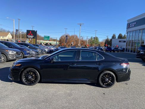 Used 2023 Toyota Camry XSE image 2