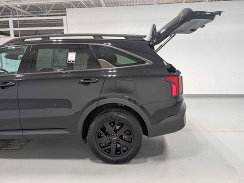 Used 2023 Kia Sorento S AWD/4WD image 12