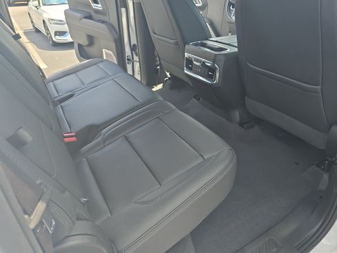 Used 2023 GMC Sierra 1500 Denali AWD/4WD image 11