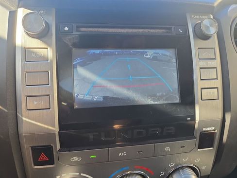 Used 2015 Toyota Tundra SR image 31