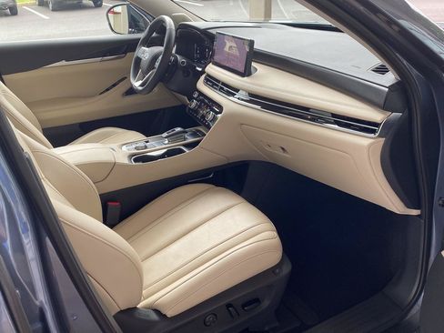 Used 2025 INFINITI QX60 Sensory w/ Vision Package AWD/4WD image 32