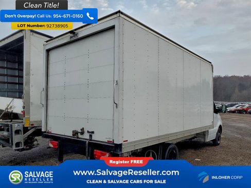 Used 2023 Mercedes-Benz Sprinter 4500 image 4