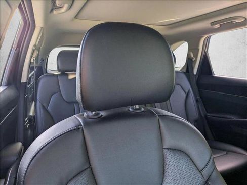 Used 2022 Kia Sorento S w/ Panoramic Sunroof Package AWD/4WD image 14