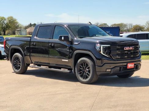 New 2026 GMC Sierra 1500 Elevation w/ Elevation Premium Package AWD/4WD image 2
