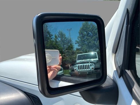 Used 2019 Jeep Wrangler Unlimited Sport S AWD/4WD image 29