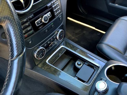 Used 2015 Mercedes-Benz GLK 350 4MATIC image 16