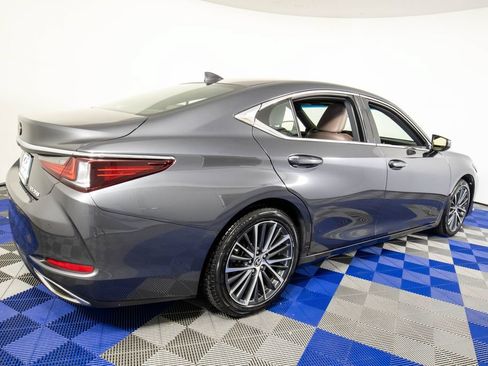 Used 2023 Lexus ES 350 w/ Premium Package FWD image 5