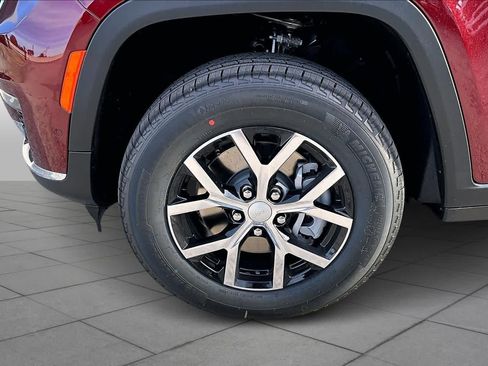 New 2025 Jeep Grand Cherokee L Limited w/ Luxury Tech Group II AWD/4WD image 12
