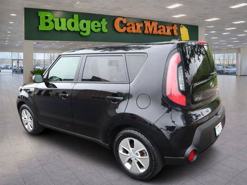Used 2016 Kia Soul FWD image 4