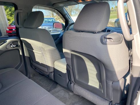 Used 2012 Nissan Frontier SV w/ SV Premium Utility Pkg image 25