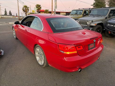 Used 2007 BMW 335i Convertible image 2
