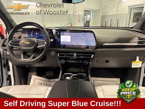 New 2026 Chevrolet Traverse High Country w/ LPO, Floor Liner Package AWD/4WD image 38