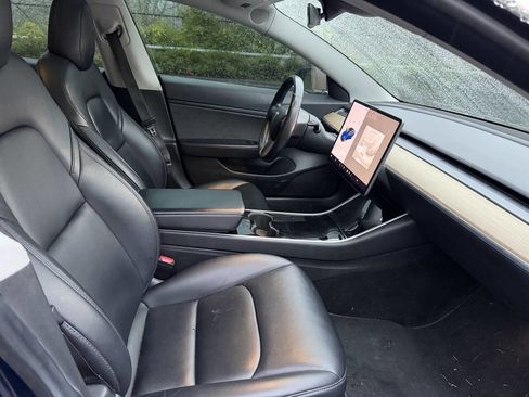 Used 2018 Tesla Model 3 Long Range image 14