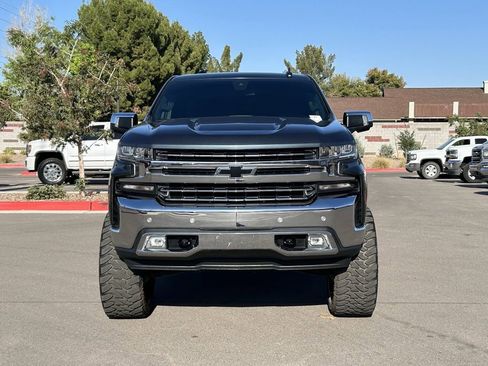Used 2019 Chevrolet Silverado 1500 LTZ w/ LTZ Plus Package AWD/4WD image 8