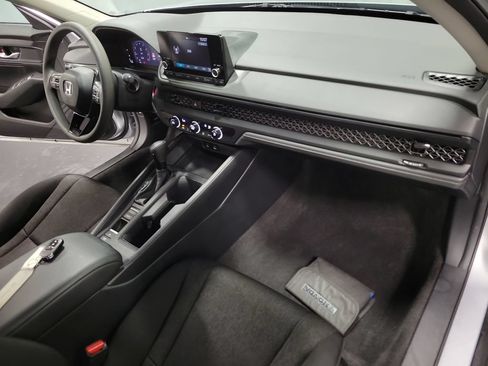 Used 2024 Honda Accord LX image 32