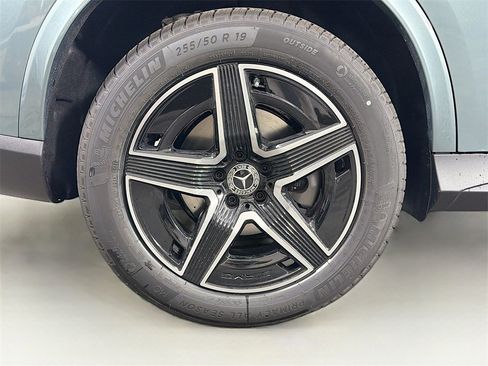 New 2026 Mercedes-Benz GLC 300 4MATIC image 36