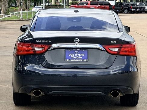 Used 2017 Nissan Maxima SR FWD image 8