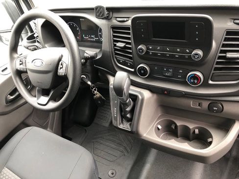 Used 2025 Ford Transit 250 148 Medium Roof image 22