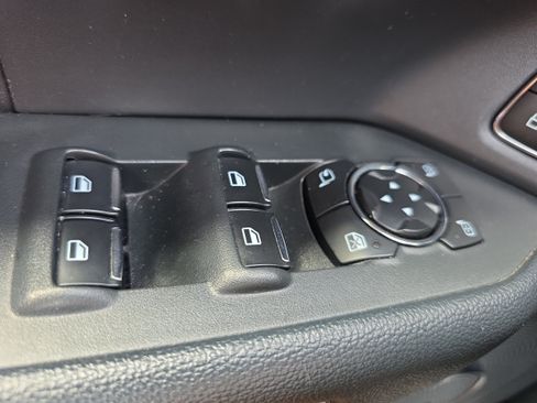 Used 2024 Ford Expedition XLT AWD/4WD image 30