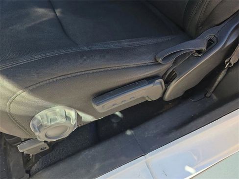 Certified 2022 Jeep Wrangler Willys image 18